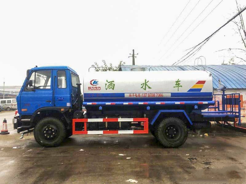 程力集團(tuán)的工地灑水車，您知道怎么選擇嗎？