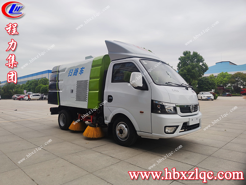 程力集團東風途逸掃路車，C證即可駕駛，再也不用為找司機而煩惱啦！