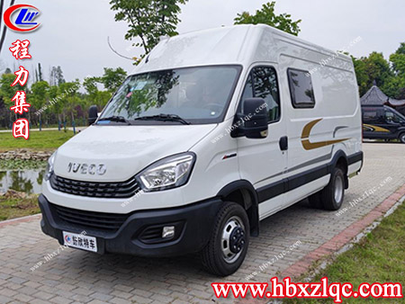 湖北程力牌依維柯歐勝B型房車，帶你領(lǐng)略不一樣的旅行樂趣